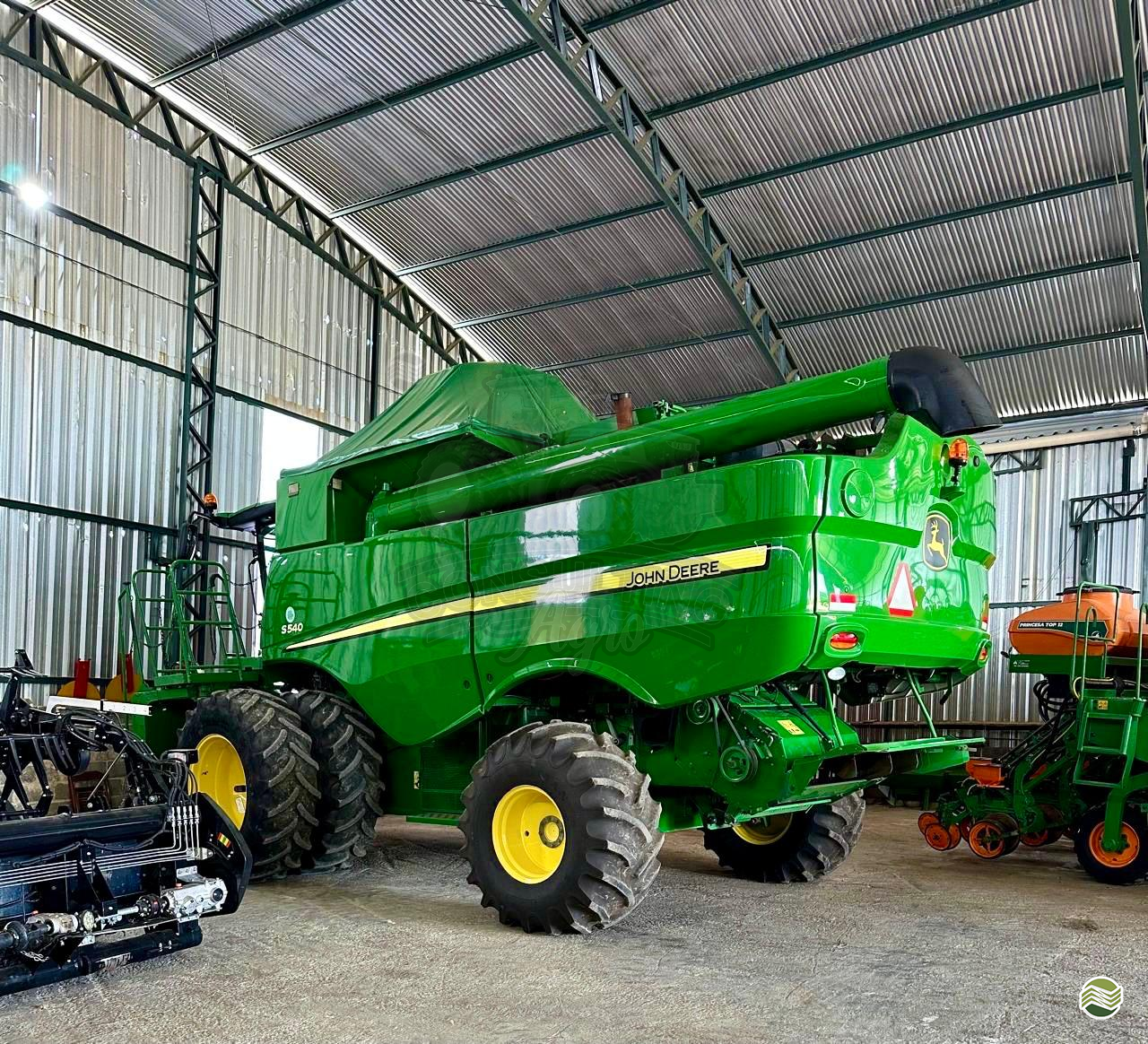 COLHEITADEIRA JOHN DEERE JOHN DEERE S540 Consulting Agro ITUVERAVA SÃO PAULO SP